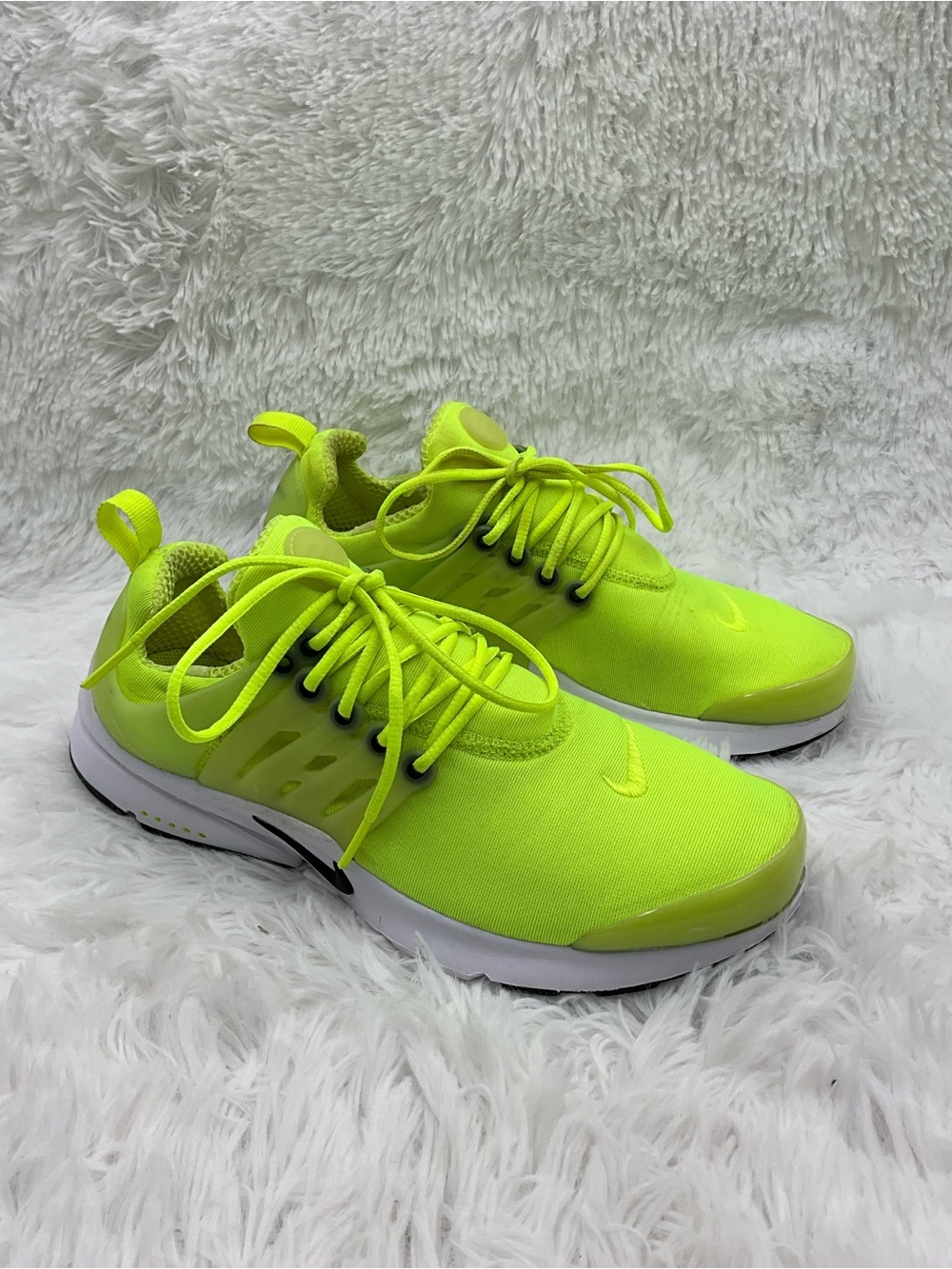 Nike Air Presto Volt Size Women’s 8.5 / Men’s US 7Y Neon Yellow Running Shoes